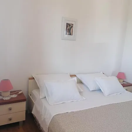 Mare Apartment *