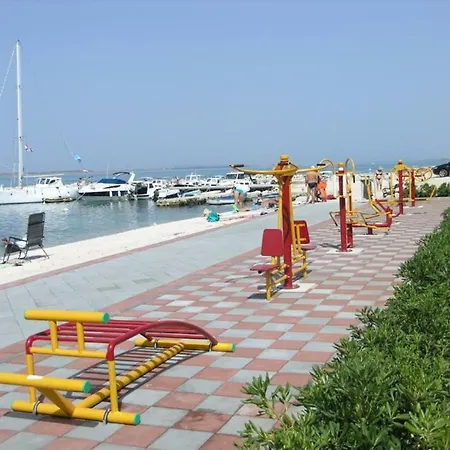 Mare Apartment *